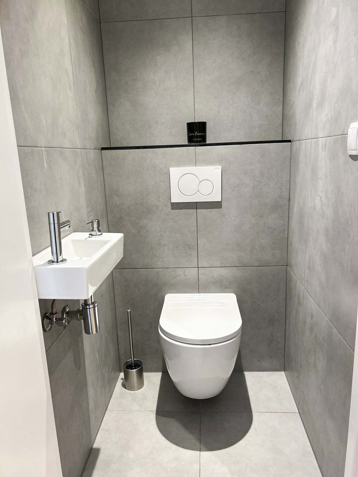moderne toiletrenovatie door aannemer in purmerend